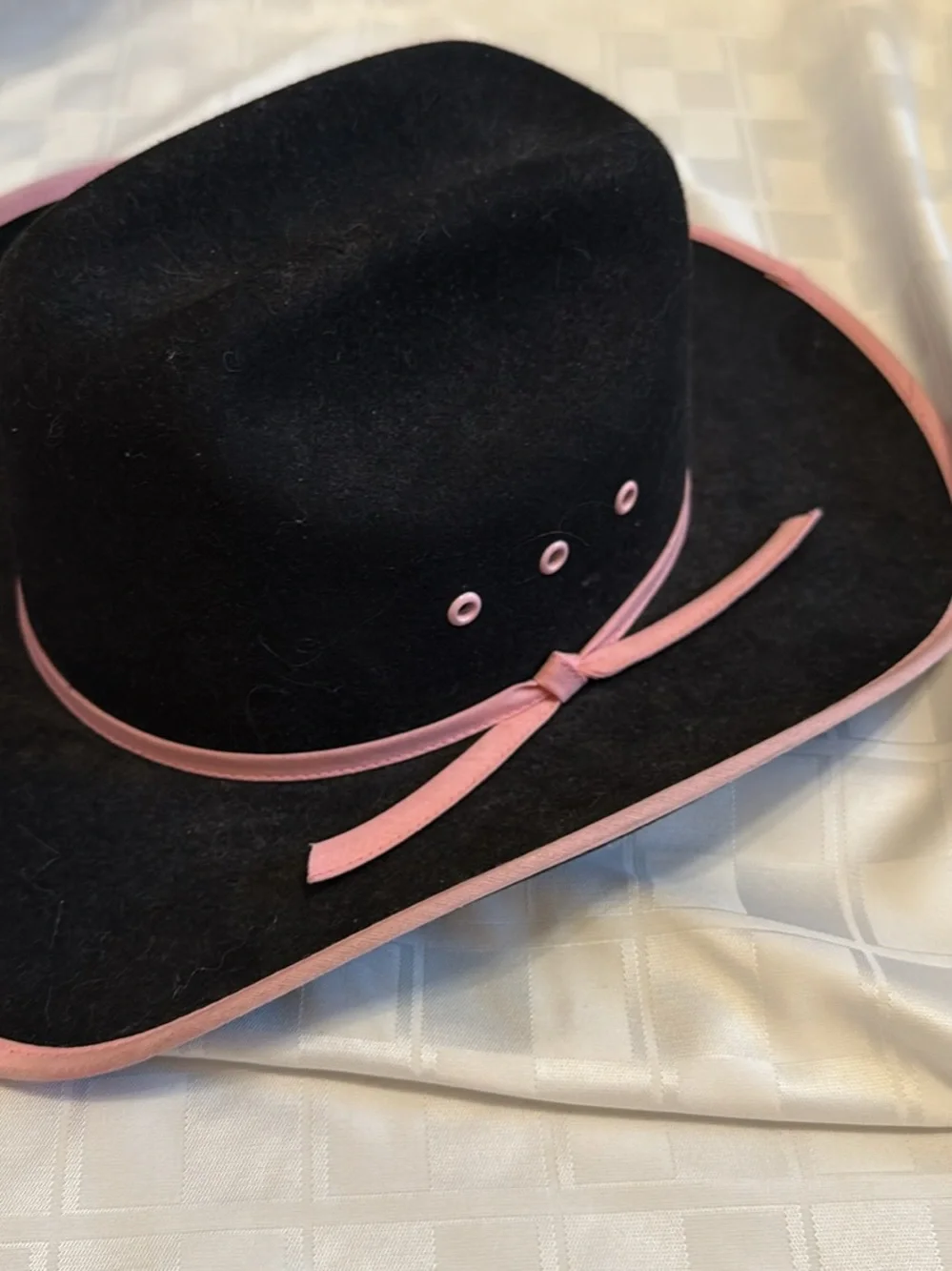 Black Felt Cowboy Hat with Pink Trim_Girls